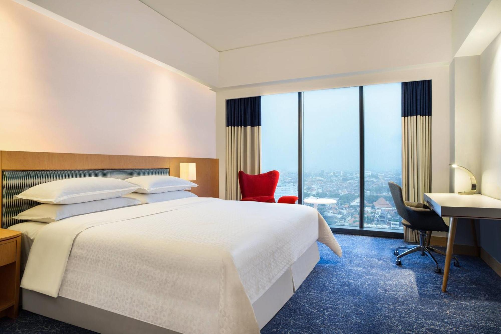 Four Points By Sheraton Surabaya, Tunjungan Plaza Extérieur photo