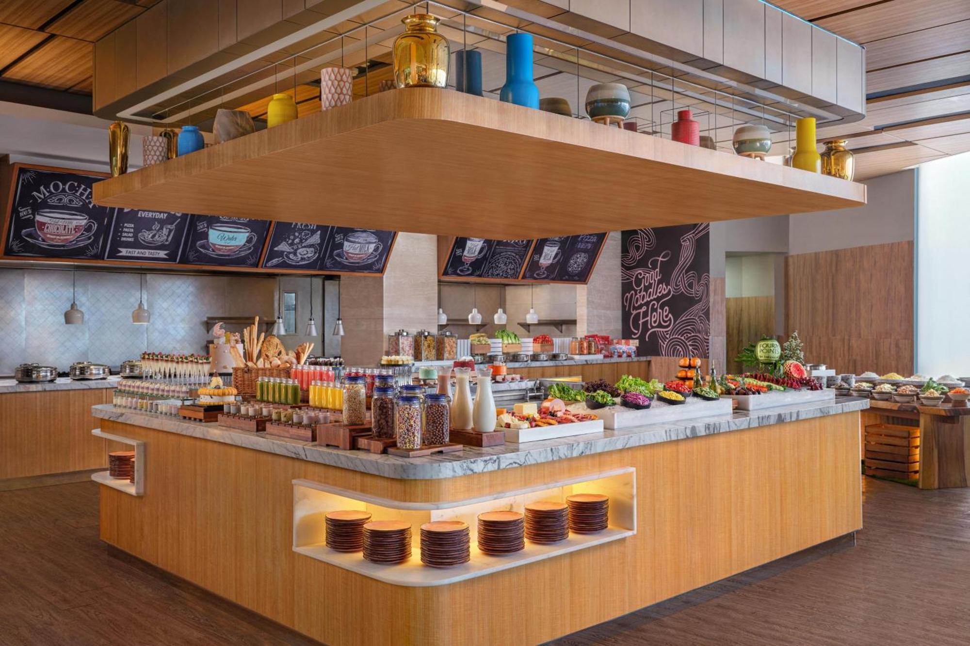 Four Points By Sheraton Surabaya, Tunjungan Plaza Extérieur photo