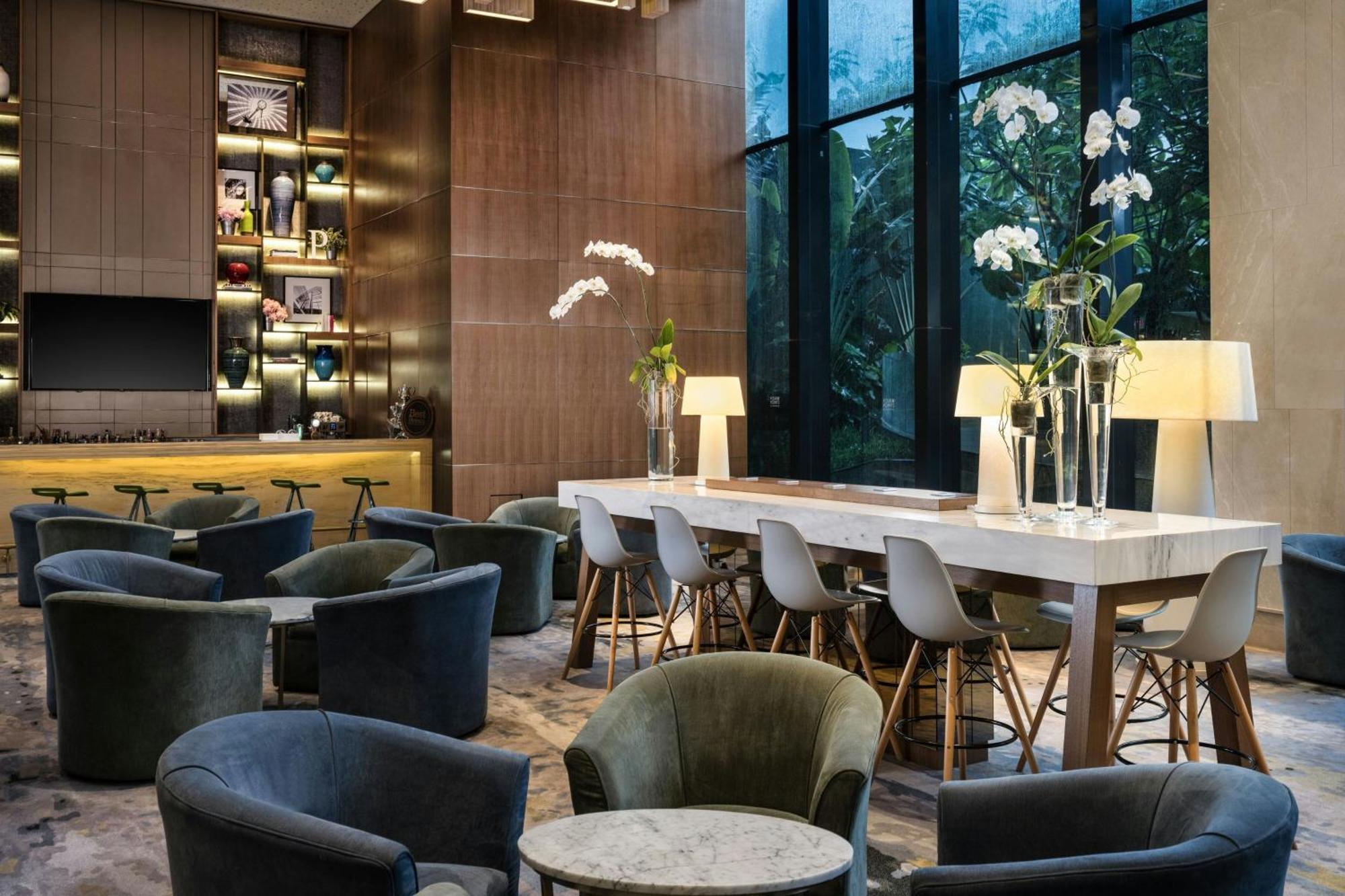 Four Points By Sheraton Surabaya, Tunjungan Plaza Extérieur photo